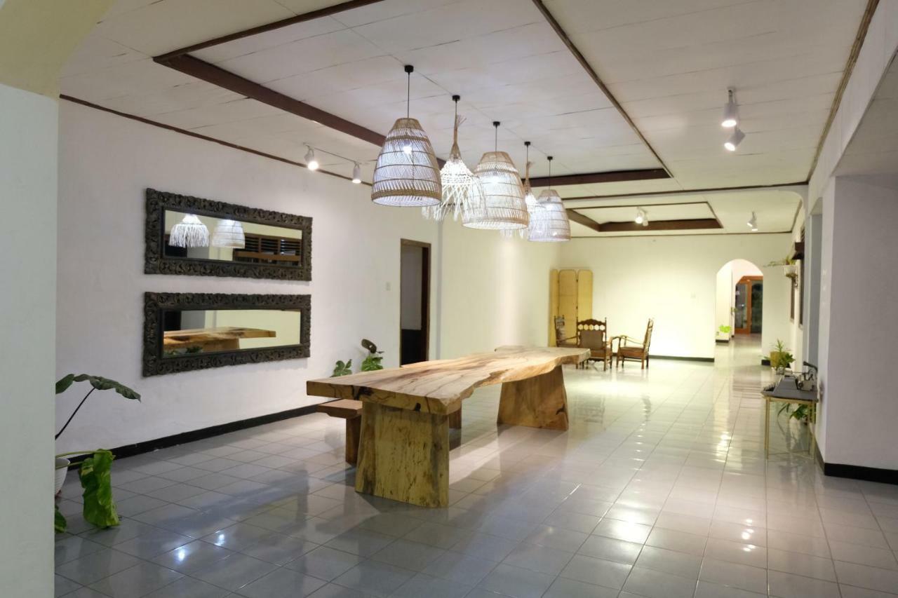 Tempat Tidur & Sarapan Rarem